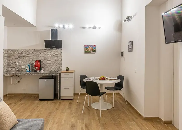 Quattro Canti Rooms